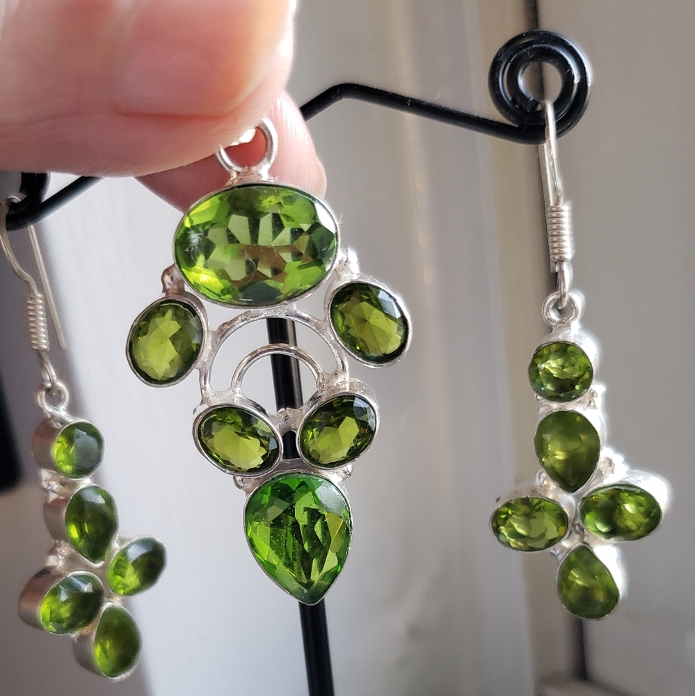 Peridot Gemstone & Silver Pendant/Earrings Set--new, huge gemstones!